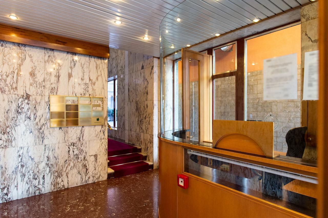 Aparthotel Porta Nuova Milan Exterior photo